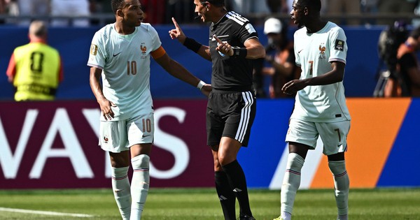 Mbappe đá hỏng phạt đền rồi yêu cầu trọng tài giải thích, Haaland lên tiếng: góc nhìn mới cho người chơi Việt - hình ảnh - winj88.com